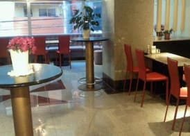 Arrow Hotel in ShinsaiBashi 朝食無料サービス中 4