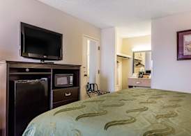 Quality Inn Culpeper 5