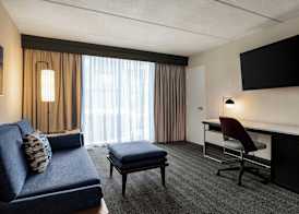 Courtyard by Marriott Atlanta Northlake 5