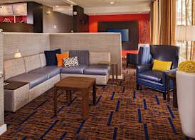 Courtyard by Marriott Richmond West 2