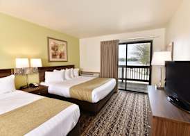 Sunset Bay Resort & Suites 3