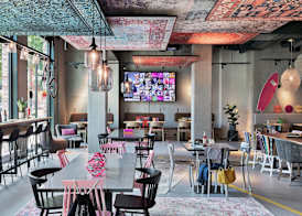 Moxy Hamburg City 5