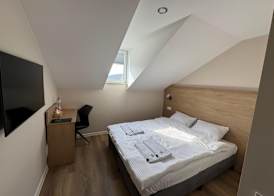Promenaden Hotel 5
