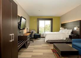 Holiday Inn Express & Suites DEER PARK by IHG 5