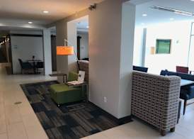 Holiday Inn Express & Suites ROCHESTER-VICTOR by IHG 4