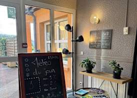 Comfort Hotel Orleans Saran 4