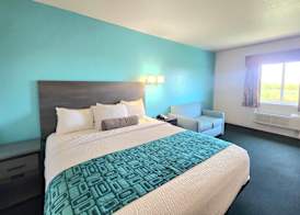 Howard Johnson by Wyndham Galveston 5