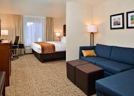 Comfort Inn & Suites Madison North 5