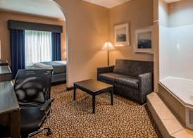 Best Western Plus Bradenton Hotel & Suites 5