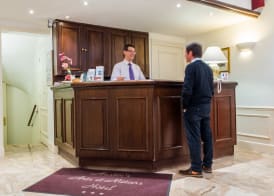 Austin's Arts Et Metiers Hotel 5