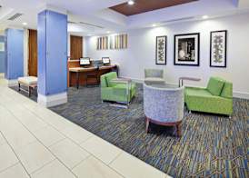 Holiday Inn Express & Suites CLOVIS-FRESNO AREA by IHG 2
