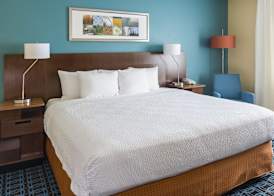 Wingate by Wyndham Oshkosh 4