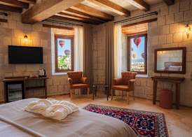 Tulip Cave Suites 3