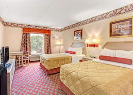 Ramada by Wyndham Murfreesboro 4