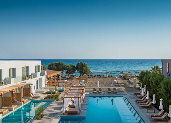 Paralos Lifestyle Beach 1