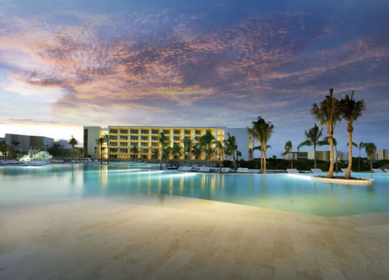 Grand Palladium Select Costa Mujeres - All Inclusive 1