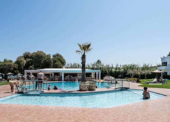 Geraniotis Hotel and Resort 1