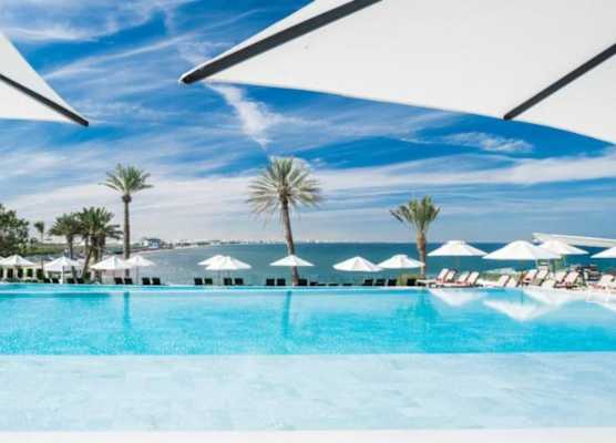 Crowne Plaza MUSCAT by IHG 1