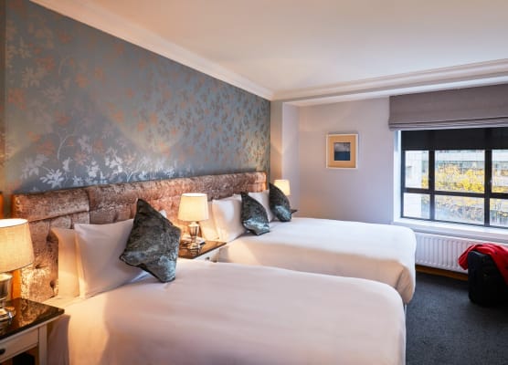 Handel's Hotel 1