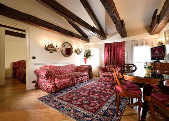 Torre Dell'Orologio Signature Residence 1