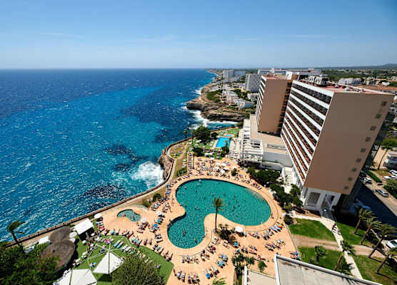 Alua Calas de Mallorca Resort 1