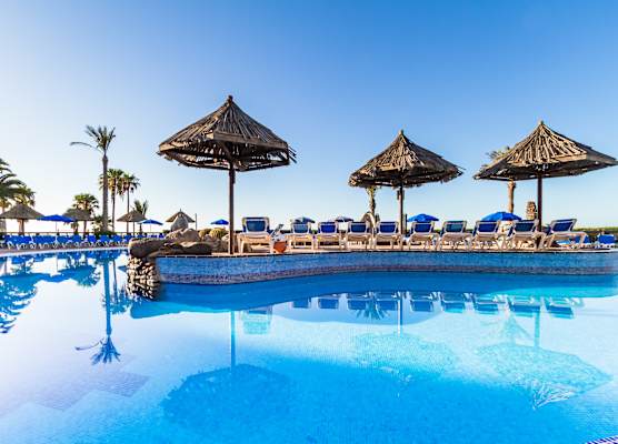Apartamentos BlueBay Beach Club 1