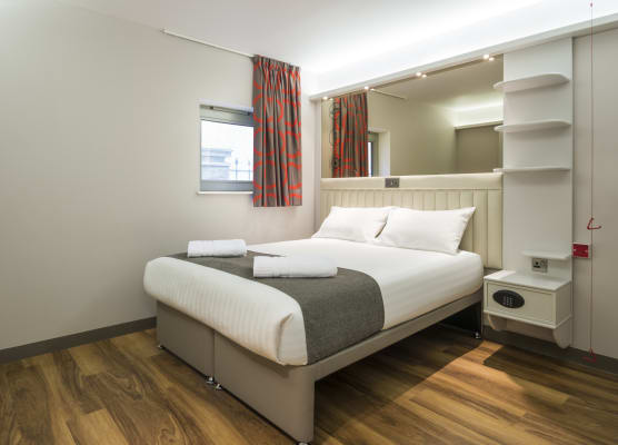 Point A Hotel London Canary Wharf 1
