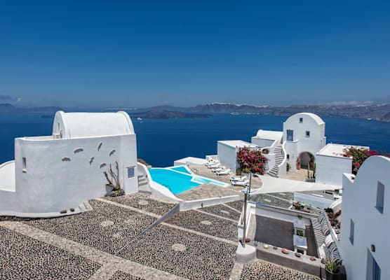 Apanemo Hotel & Suites 1