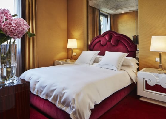 Lord Byron Hotel 1