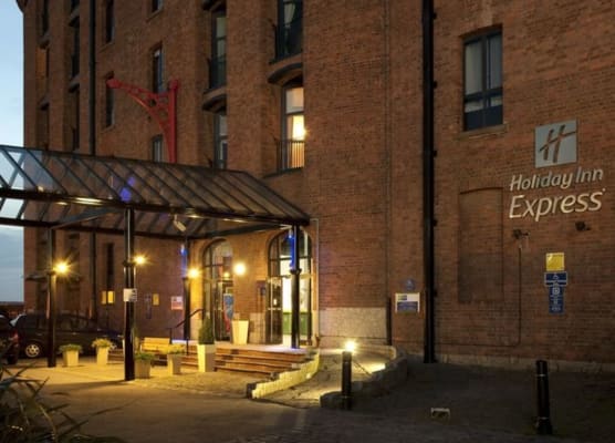 Holiday Inn Express LIVERPOOL - ROYAL ALBERT DOCK by IHG 1