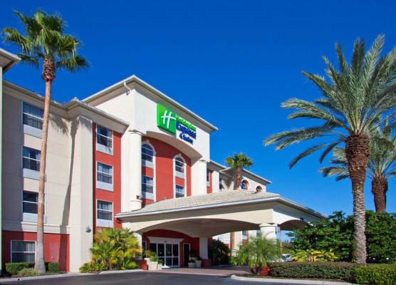Holiday Inn Express & Suites ORLANDO INTERNATIONAL AIRPORT by IHG 1