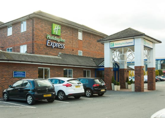 Holiday Inn Express LICHFIELD by IHG 1
