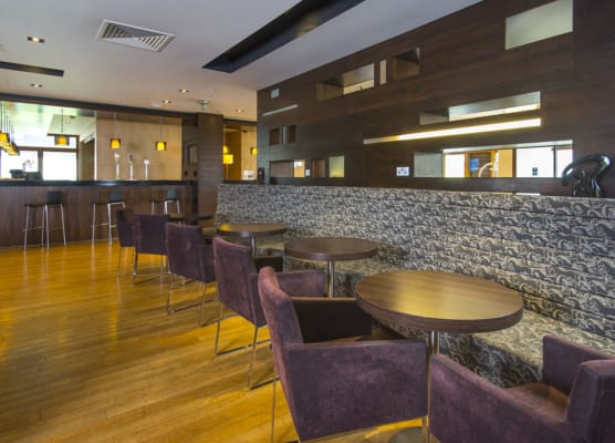 Holiday Inn Express LONDON - EPSOM DOWNS by IHG 1