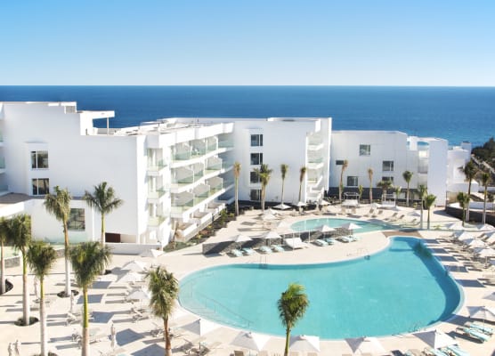 Hotel Lava Beach 1