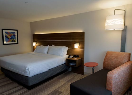 Holiday Inn Express & Suites MCKINNEY - FRISCO EAST by IHG 1