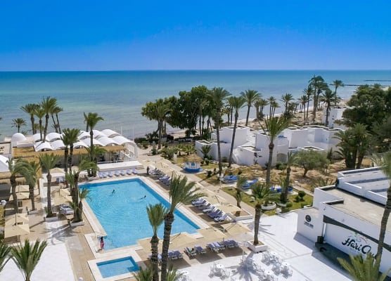 Hari Club Beach Resort 1