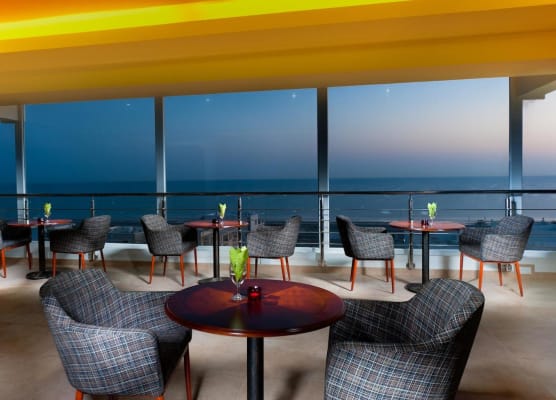 Al Hail Waves Hotel Managed By Centara 1