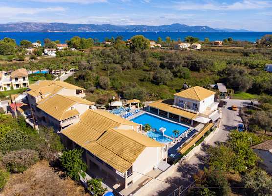Kavos Plaza Hotel 1