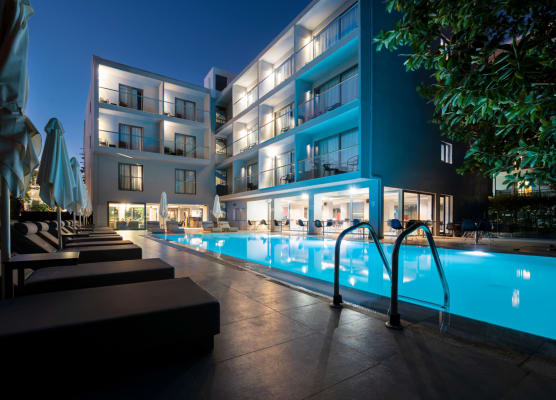 Oktober Downtown Boutique Hotel 1