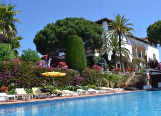 Hotel Roger de Flor by Seleqtta 1