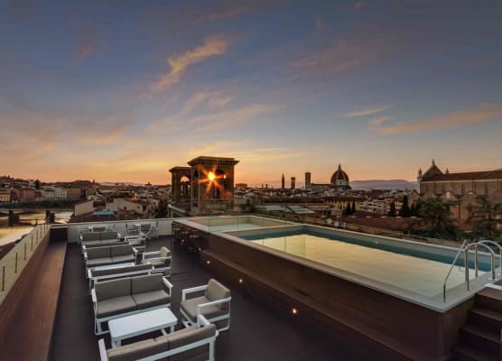 Plaza Hotel Lucchesi 1