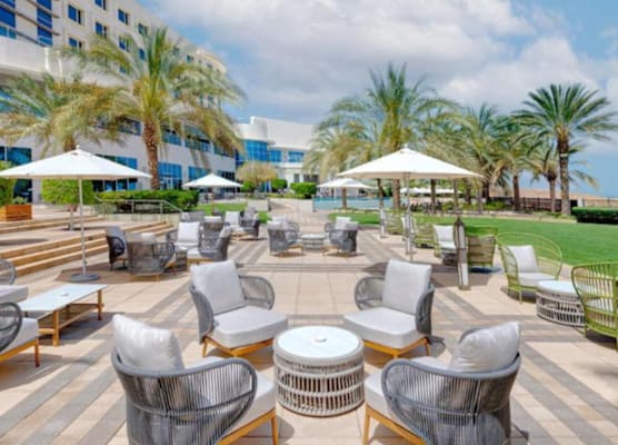 Crowne Plaza MUSCAT OCEC by IHG 1