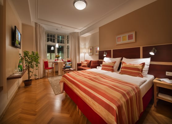 EA Hotel Julis 1