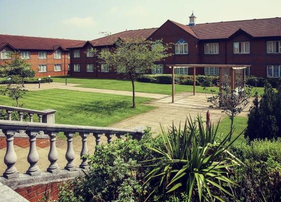 Mercure Daventry Court Hotel 1