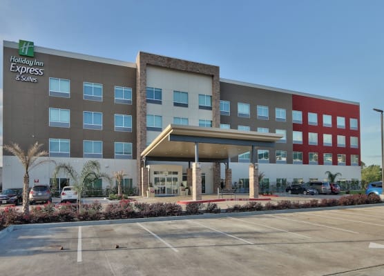 Holiday Inn Express & Suites HOUSTON EAST - BELTWAY 8 by IHG 1