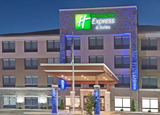 Holiday Inn Express & Suites UNIONTOWN by IHG 1