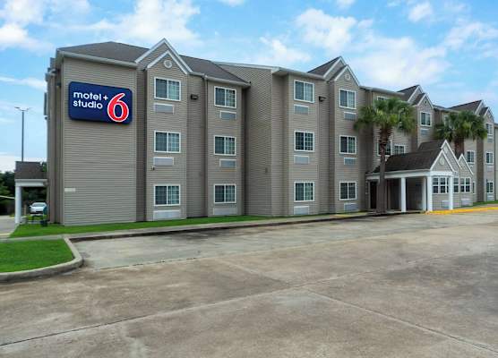 Studio 6 Suites Breaux Bridge, LA 1