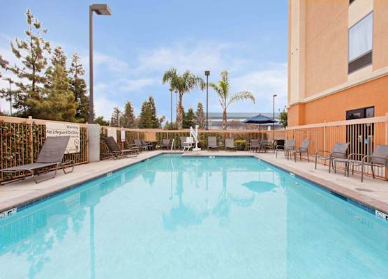 Hampton Inn & Suites Clovis-Airport North 1