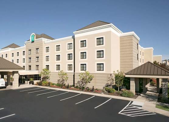 Embassy Suites by Hilton Cleveland Beachwood 1
