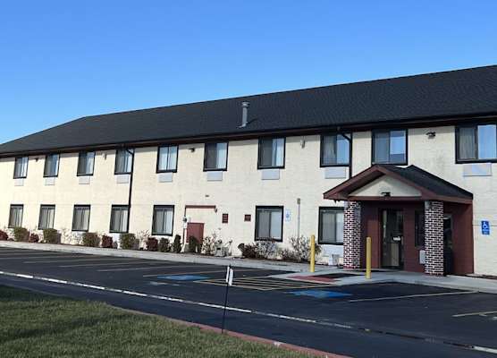 Super 8 by Wyndham Campbellsville KY 1